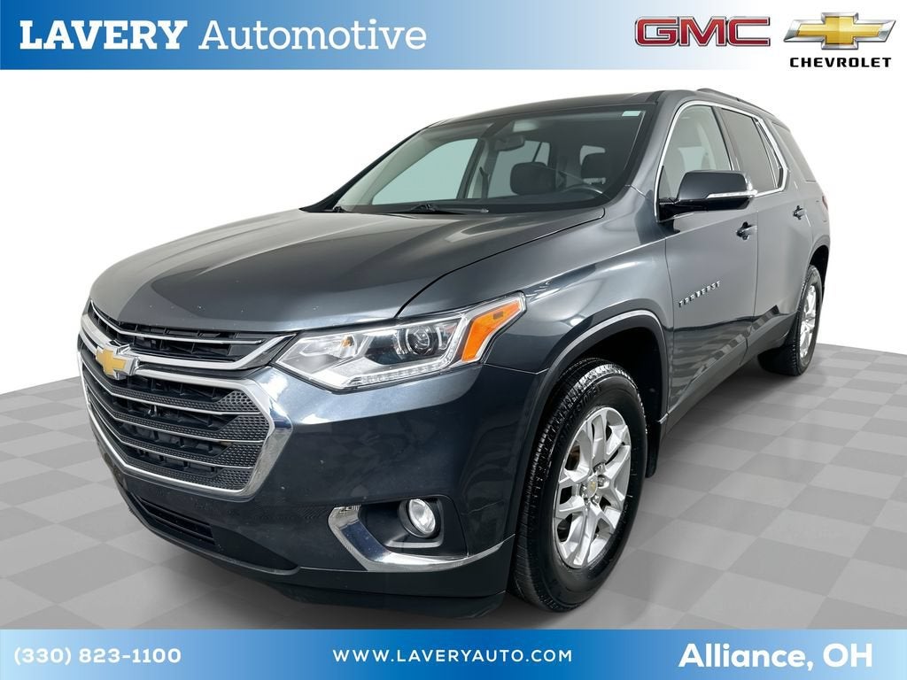 2019 Chevrolet Traverse LT Cloth in Graphite Metallic — front three-quarter view